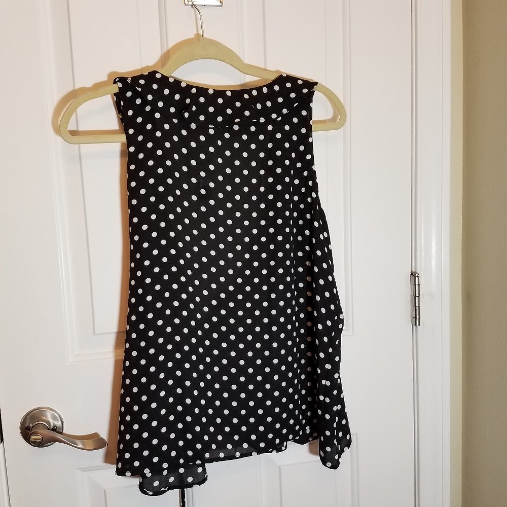 blouse - Picture 2 of 3